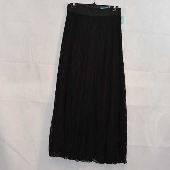 Black Lace Skirt SZ S Maurices NWT - Picture 2 of 7